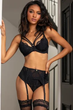 Statement Padded Bra - Black -Curve by Lingerie 268918 20211110125900