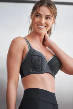 Energy Reach Underwired Lightly Padded Sports Bra - Black/Silver -Curve by Lingerie 269558 20211119093100