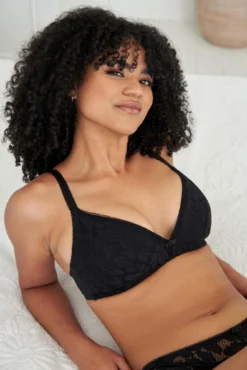 Reflection Non Wired Padded Push Up Bra - Black -Curve by Lingerie 285324 20220504123400