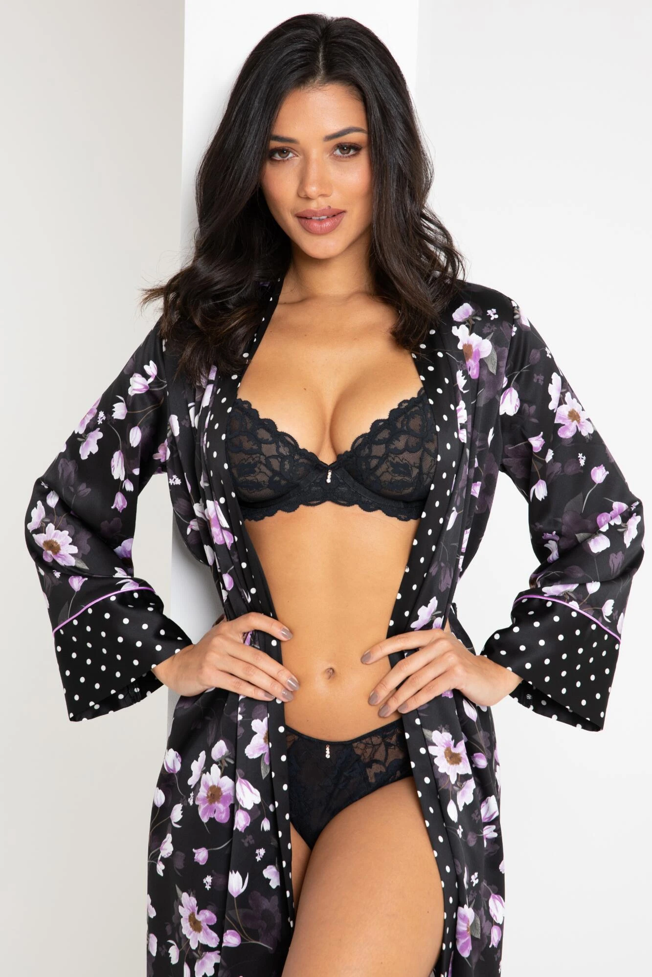 Manhattan Non Pad Plunge Bra - Black 4 Manhattan Non Pad Plunge Bra - Black - Image 4