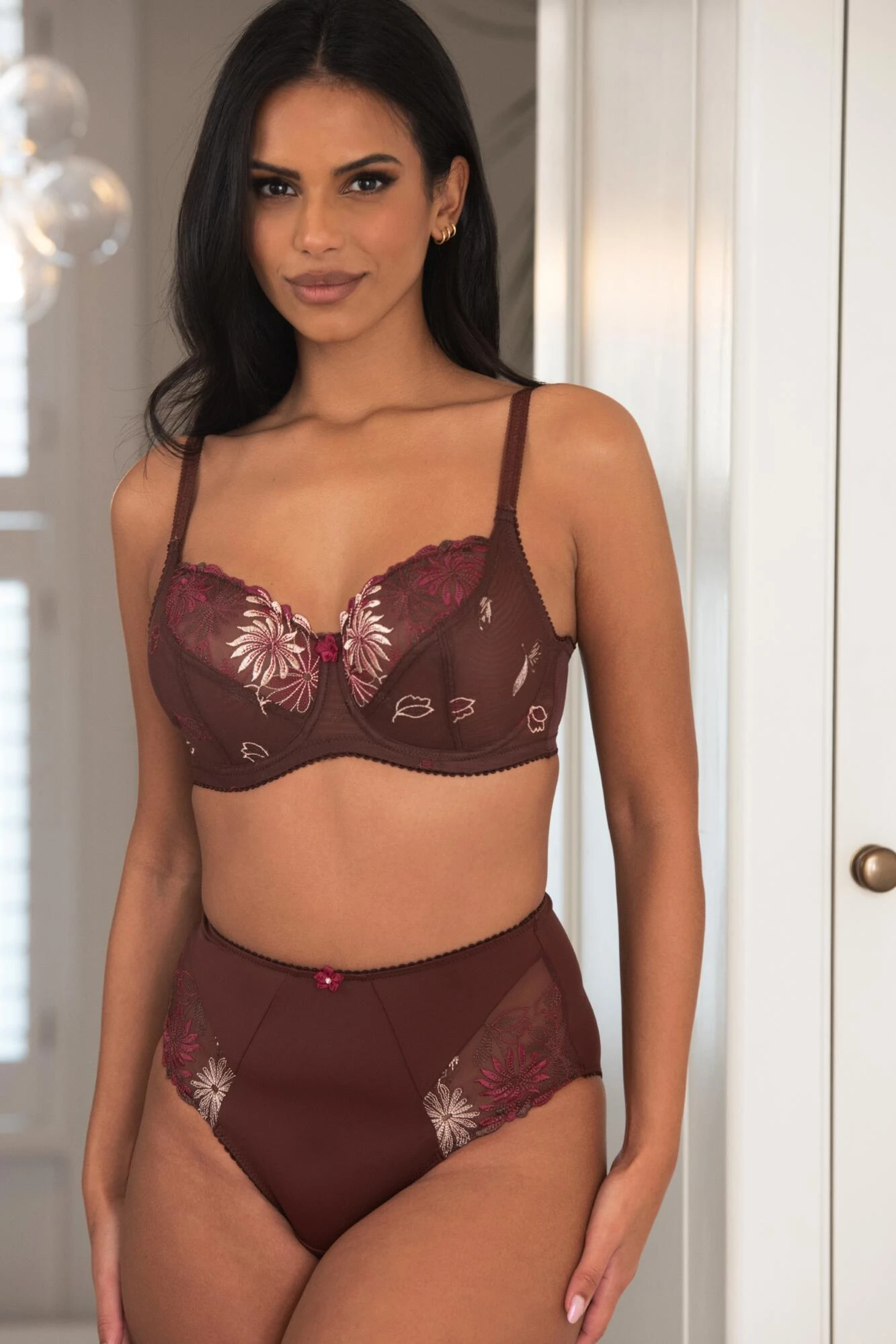 St Tropez High Waist Deep Brief - Chocolate/Red 2 St Tropez High Waist Deep Brief - Chocolate/Red - Image 2